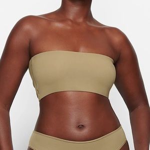skims fits everyone bandeau